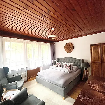 Marina לינה וארוחת בוקר