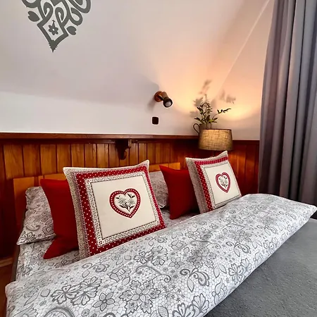 Marina לינה וארוחת בוקר 3*