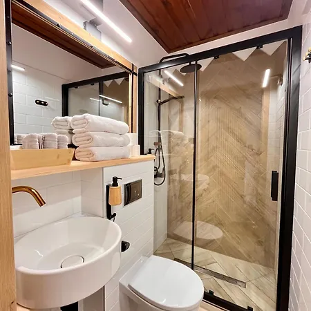 Marina לינה וארוחת בוקר