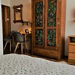 Marina Bed & Breakfast 3*