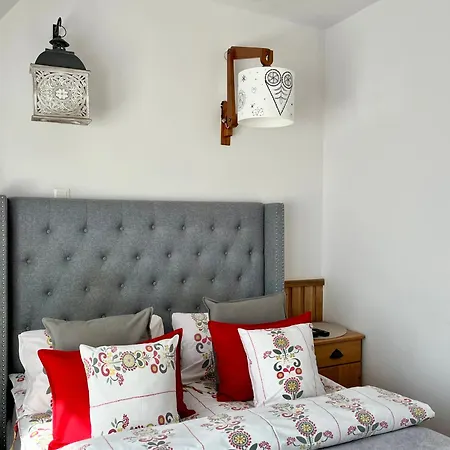 Marina Bed & Breakfast 3*