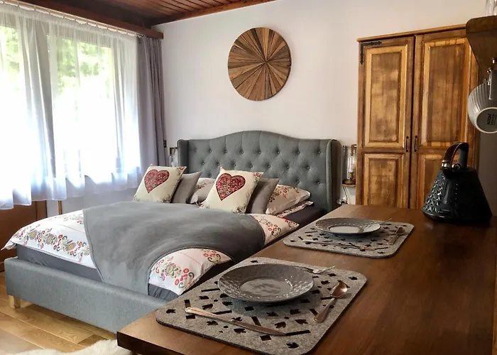 Marina Bed & Breakfast 3*