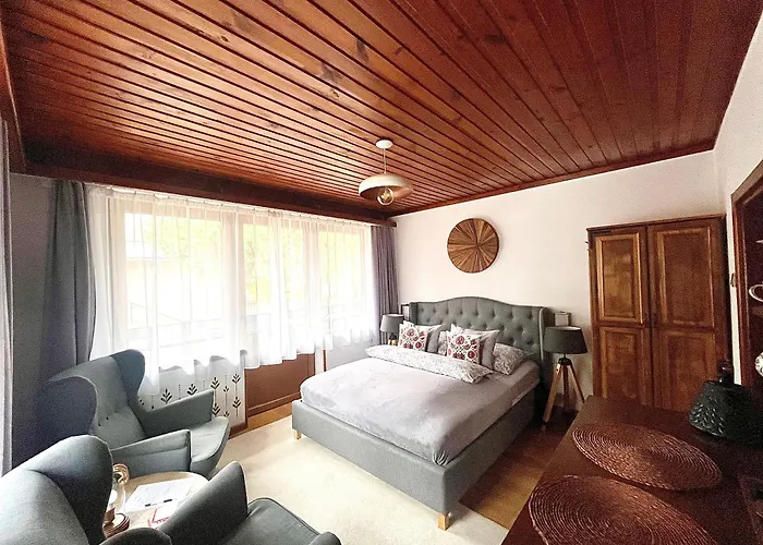 Marina Bed & Breakfast